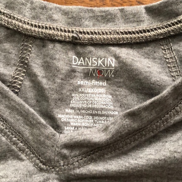 NWOT Semi fitted athletic shirts(danskin brand)XXL - Picture 5 of 6